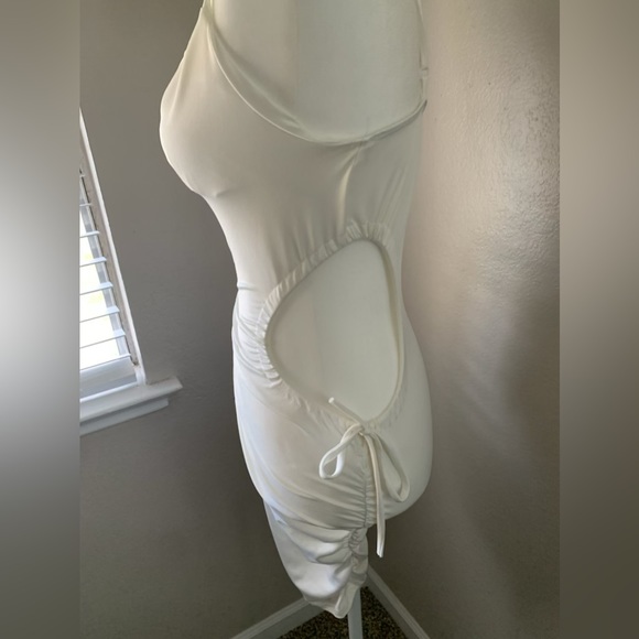“Forever 21” white cut-out drawstring dress - Picture 3 of 5